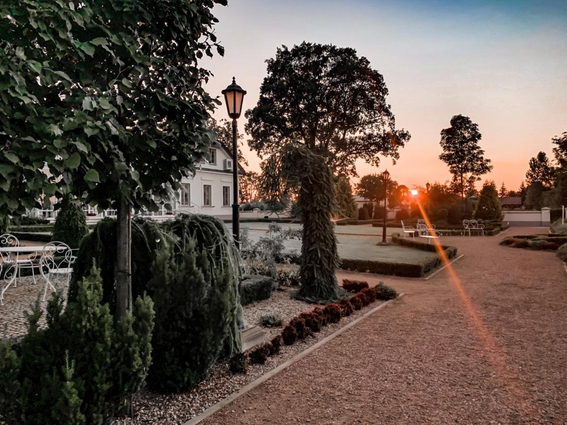 Hotel Przy Dworze Leśna Podlaska Εξωτερικό φωτογραφία