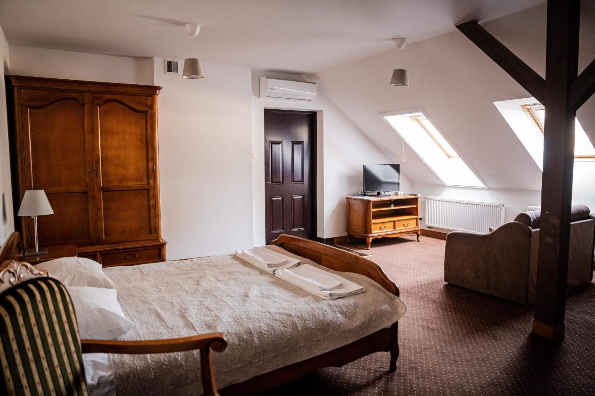 Hotel Przy Dworze Leśna Podlaska Εξωτερικό φωτογραφία